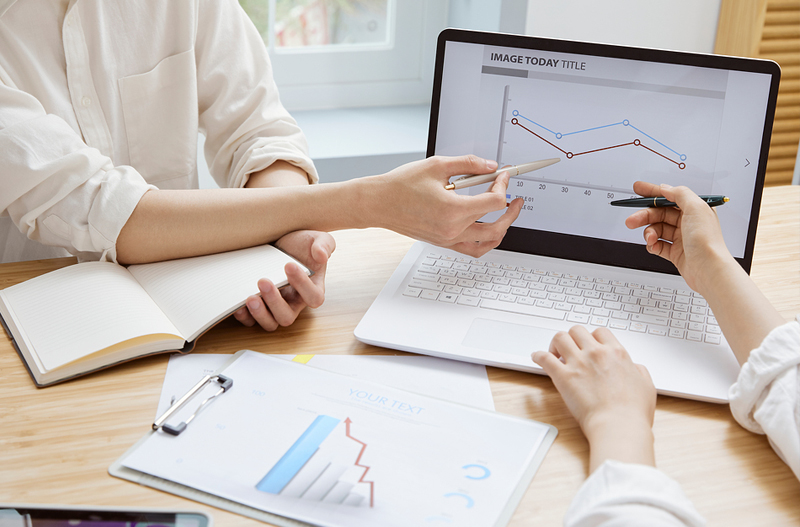 Gráfico que muestra los beneficios de optimización de costos mediante BPO.